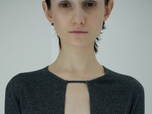 ONLINE STORE】vneck knit body suit 受注販売のご案内 – louren