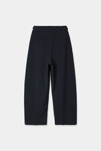 画像をギャラリービューアに読み込む, single tuck cocoon pants