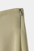 画像をギャラリービューアに読み込む, satin pencil skirt