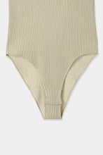 画像をギャラリービューアに読み込む, Vneck knit body suit