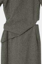 画像をギャラリービューアに読み込む, waist drape onepiece