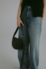 Load image into Gallery viewer, half moon leather bag