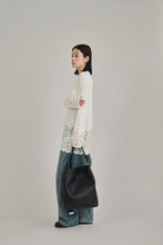 画像をギャラリービューアに読み込む, lace hem knit cardigan