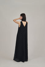 画像をギャラリービューアに読み込む, classic crochet flare dress