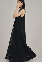 画像をギャラリービューアに読み込む, classic crochet flare dress