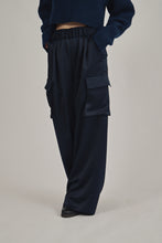 画像をギャラリービューアに読み込む, satin cargo pants