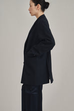 画像をギャラリービューアに読み込む, model：162cm ( navy / FREE )