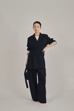 画像をギャラリービューアに読み込む, model：162cm ( navy / FREE )