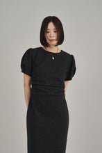 画像をギャラリービューアに読み込む, back open waist drape dress