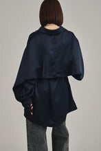 画像をギャラリービューアに読み込む, model：157cm ( navy / FREE )