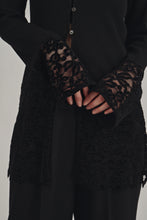 画像をギャラリービューアに読み込む, lace hem knit cardigan