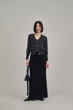 画像をギャラリービューアに読み込む, Vneck knit compact cardigan