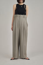画像をギャラリービューアに読み込む, cavalry twill suspender pants