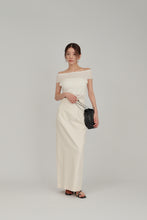 画像をギャラリービューアに読み込む, off shoulder sheer knit tops