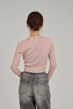 画像をギャラリービューアに読み込む, neck slit knit tops