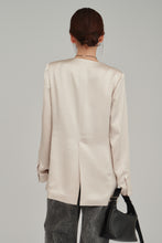 画像をギャラリービューアに読み込む, no collar satin jacket