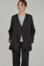 画像をギャラリービューアに読み込む, no collar satin jacket