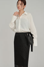 Load image into Gallery viewer, wide sleeve roomy shirt