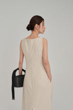 画像をギャラリービューアに読み込む, front split cocoon dress