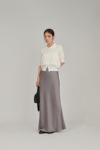 Load image into Gallery viewer, satin narrow skirt