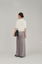 Load image into Gallery viewer, satin narrow skirt