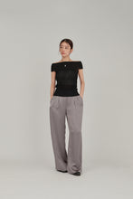 画像をギャラリービューアに読み込む, off shoulder sheer knit tops