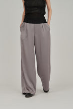 画像をギャラリービューアに読み込む, relax satin pants