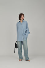 Load image into Gallery viewer, wide sleeve roomy shirt