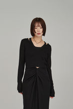 画像をギャラリービューアに読み込む, neck slit knit tops