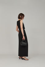 画像をギャラリービューアに読み込む, front split cocoon dress