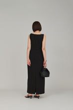 画像をギャラリービューアに読み込む, front split cocoon dress