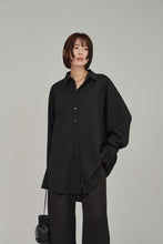 Load image into Gallery viewer, wide sleeve roomy shirt