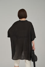 Load image into Gallery viewer, 物まだ 素材変更lo271-13 relaxed tailored shirt