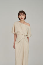Load image into Gallery viewer, asymmetry neck puff dress