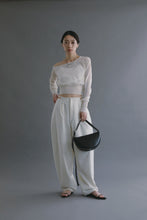 画像をギャラリービューアに読み込む, model：168cm ( ivory / T )