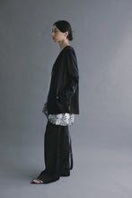 画像をギャラリービューアに読み込む, model：168cm ( white / FREE )