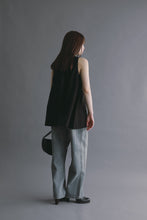 画像をギャラリービューアに読み込む, model：157cm ( indigo / 38 )