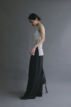 画像をギャラリービューアに読み込む, model：168cm ( navy / T )