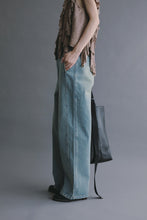 画像をギャラリービューアに読み込む, model：168cm ( indigo / 40 )