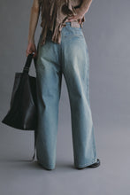 画像をギャラリービューアに読み込む, model：168cm ( indigo / 40 )