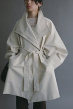 画像をギャラリービューアに読み込む, model：168cm ( ivory / FREE )