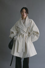 画像をギャラリービューアに読み込む, model：168cm ( ivory / FREE )