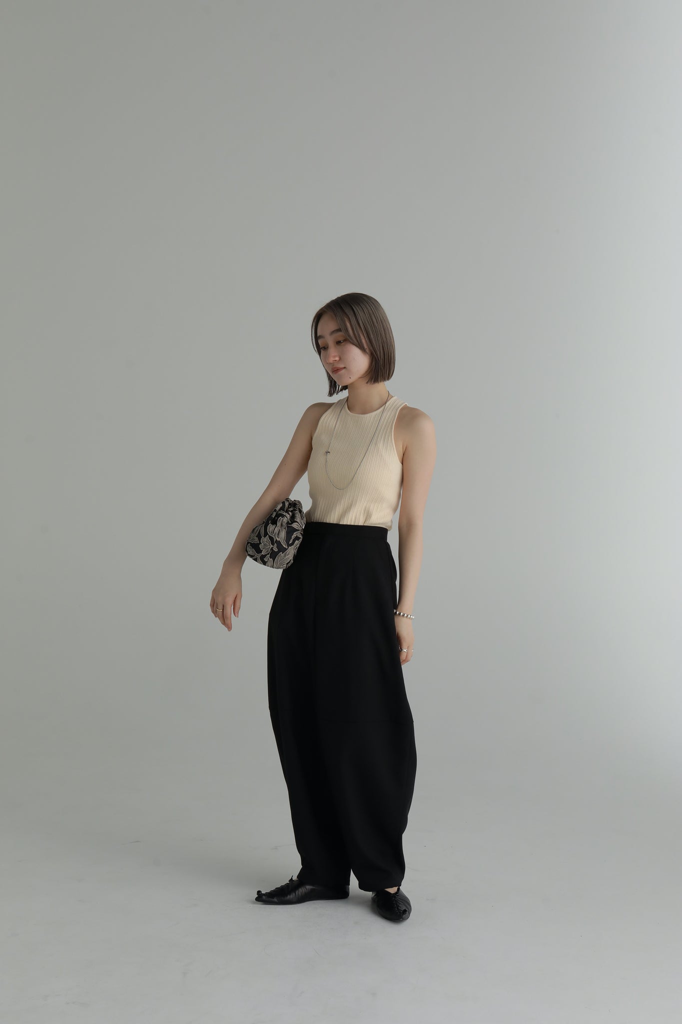 茄子紺 louren cocoon pants - 通販 - fanebi.com