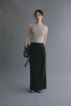 画像をギャラリービューアに読み込む, model：168cm ( greige / FREE )