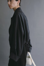 画像をギャラリービューアに読み込む, model：168cm ( charcoal / FREE )