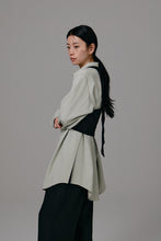 Load image into Gallery viewer, side slit shirt