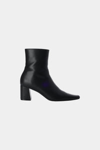 pointed toe shape short boots