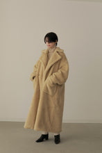 画像をギャラリービューアに読み込む, volume boa coat