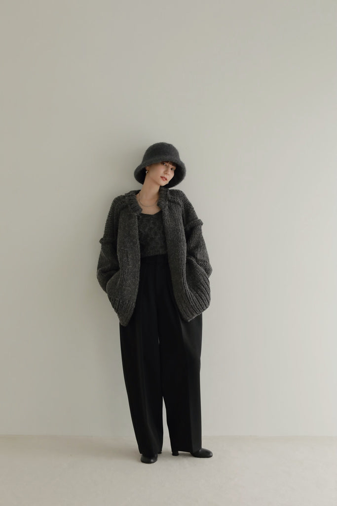 volume hand knit outer - トップス