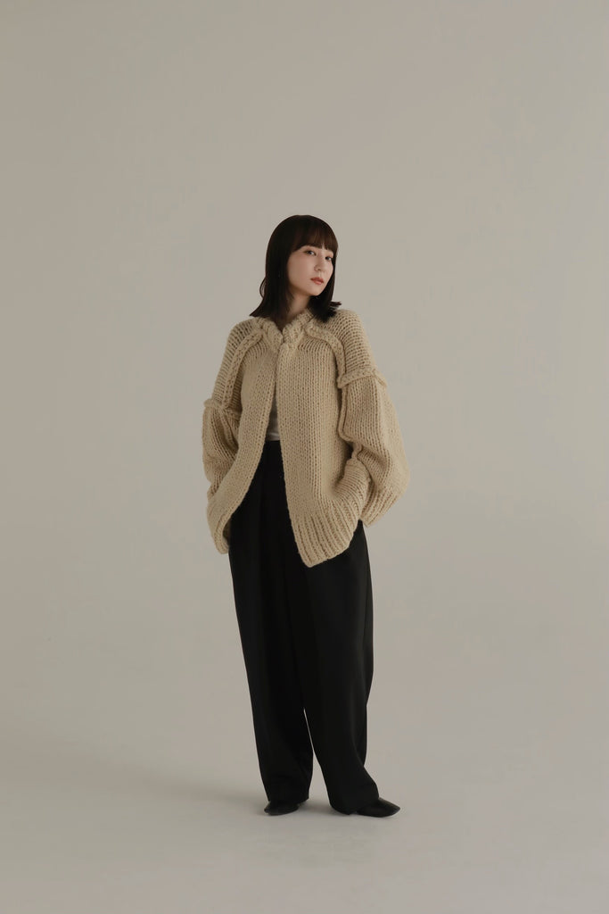 volume hand knit outer - トップス